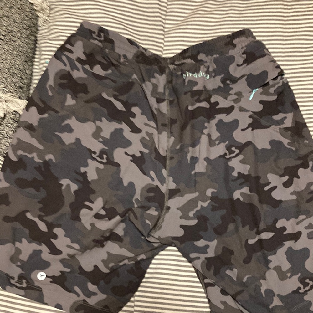 Mens Birddogs shorts L camo black and gray lined 9” inseam